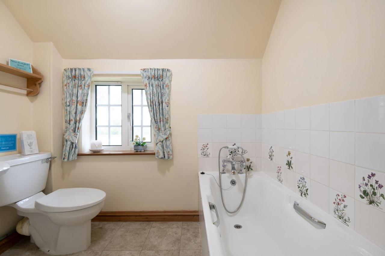 Marris Cottage Гримсби Экстерьер фото